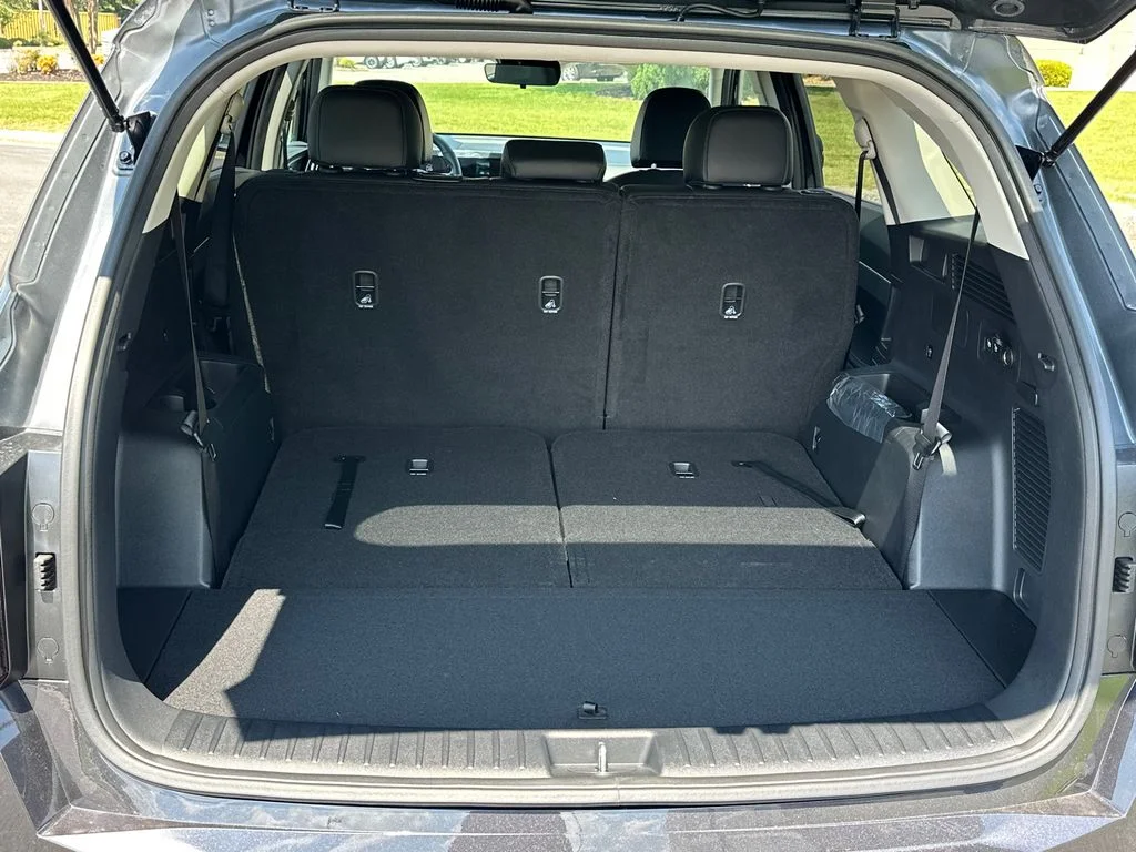 New 2026 Gray Kia S image 18
