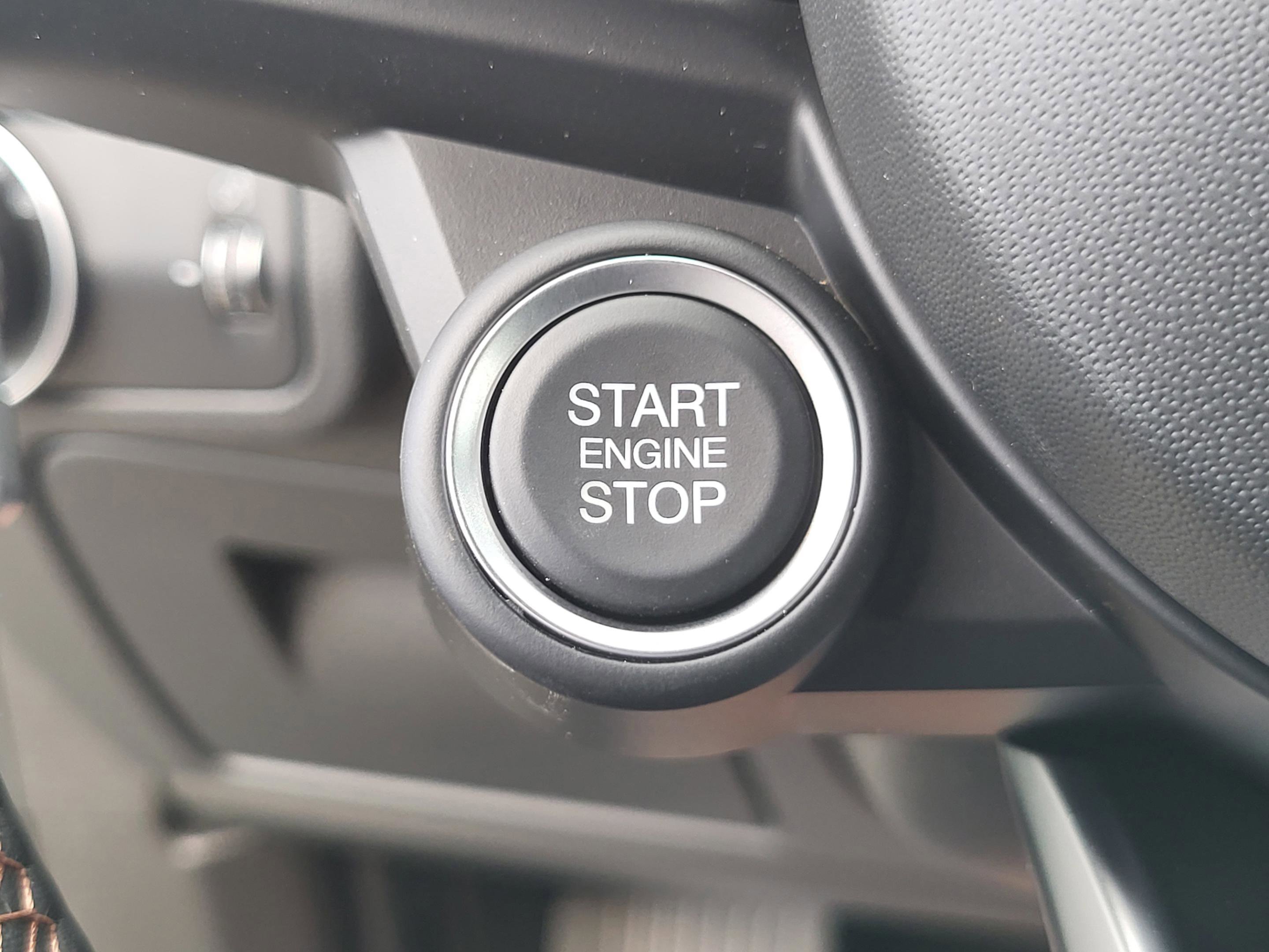 2025 Alfa Romeo Stelvio Intensa - Photo 16