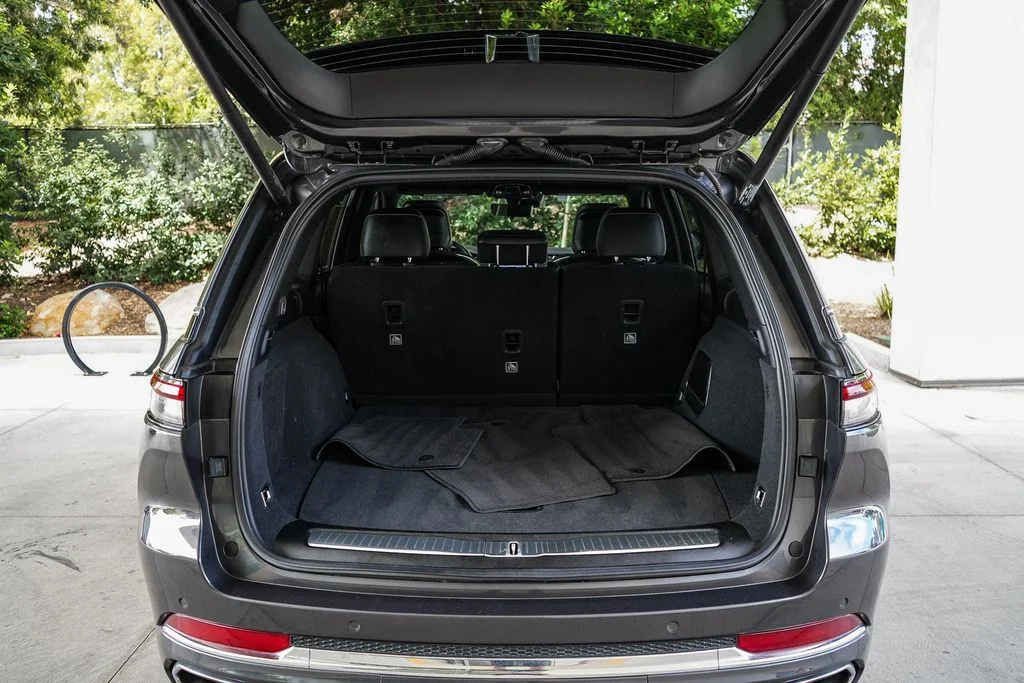 Used 2023 Gray Jeep Overland 4xe image 26