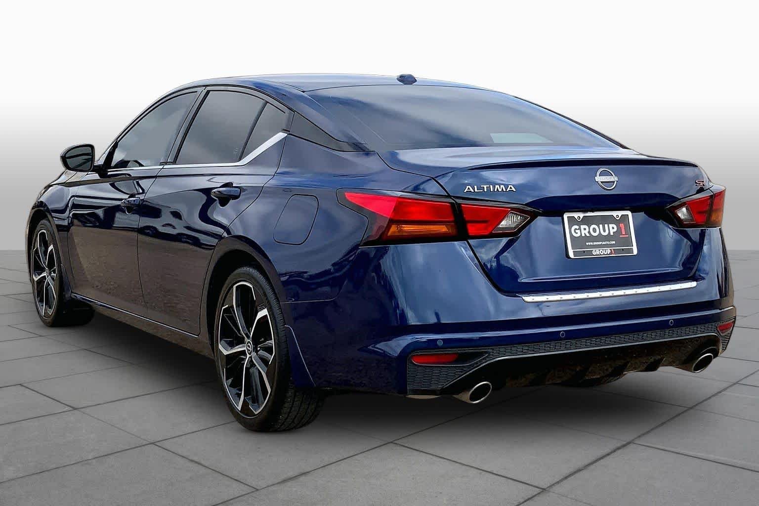 Used 2023 Deep Blue Pearl Nissan 2.5 SR image 12