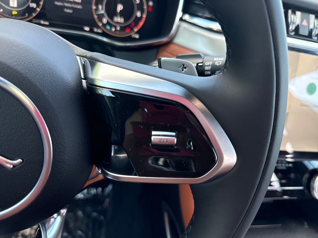 2026 Jaguar F-Pace R-Dynamic S - Photo 21