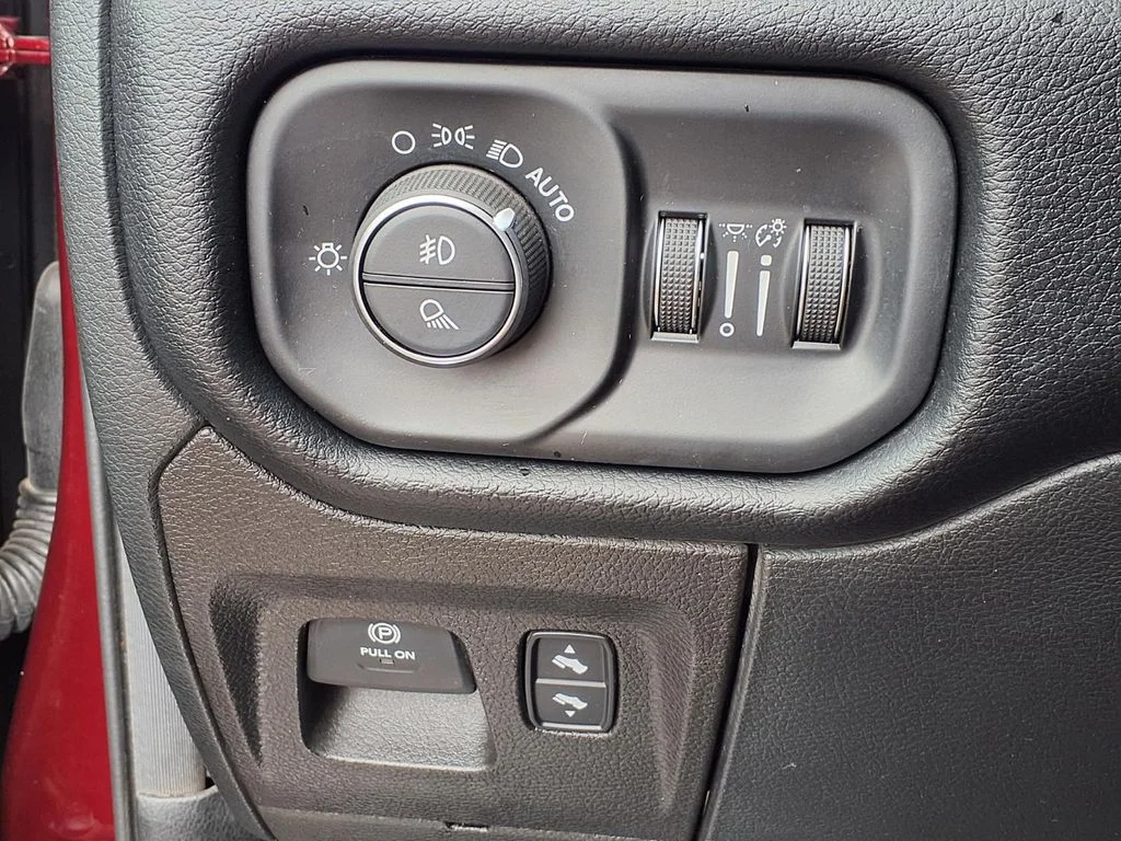 Used 2022 Red Ram Laramie image 15