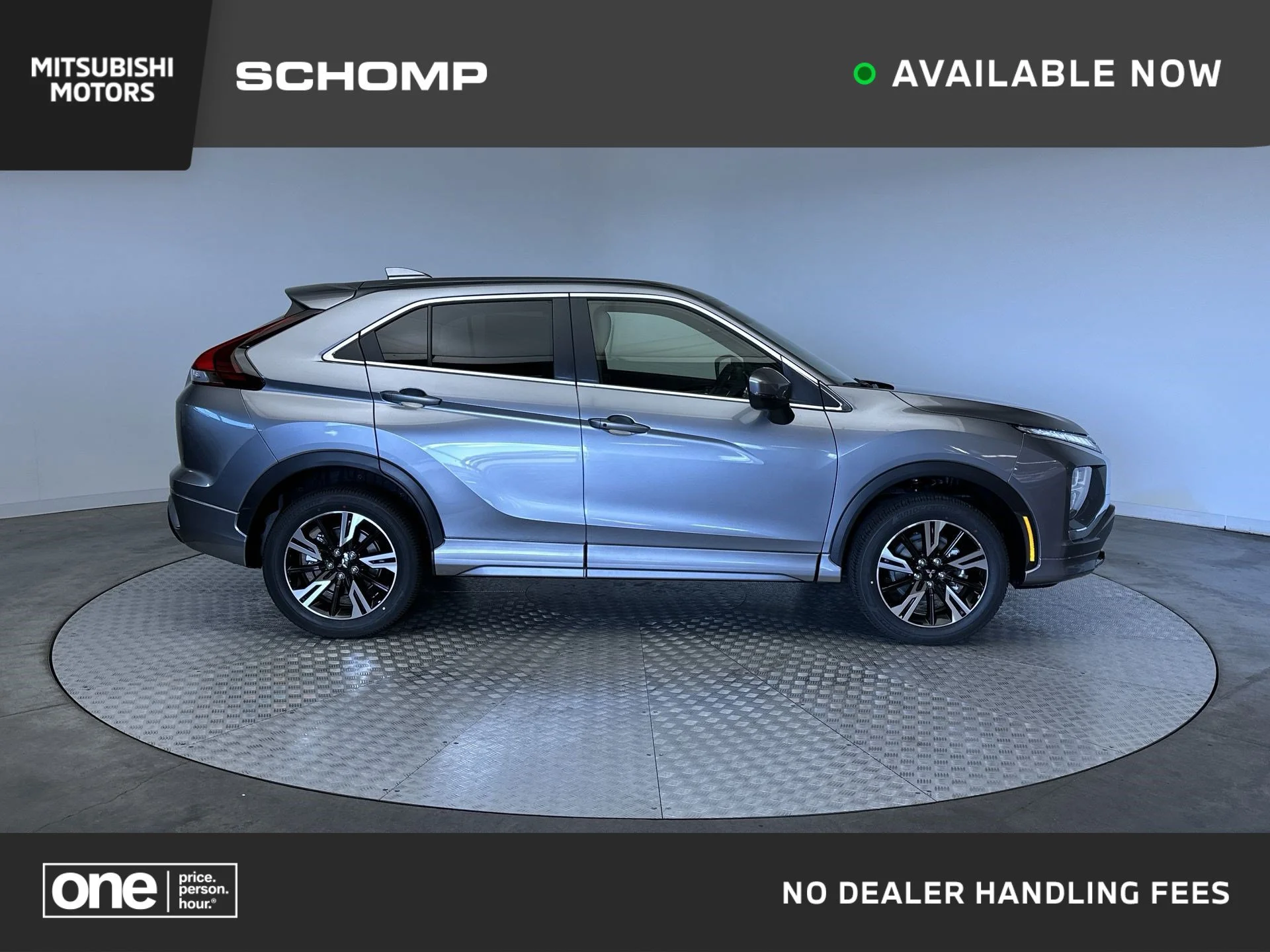 New 2026 Mercury Gray Metallic Mitsubishi SEL image 1
