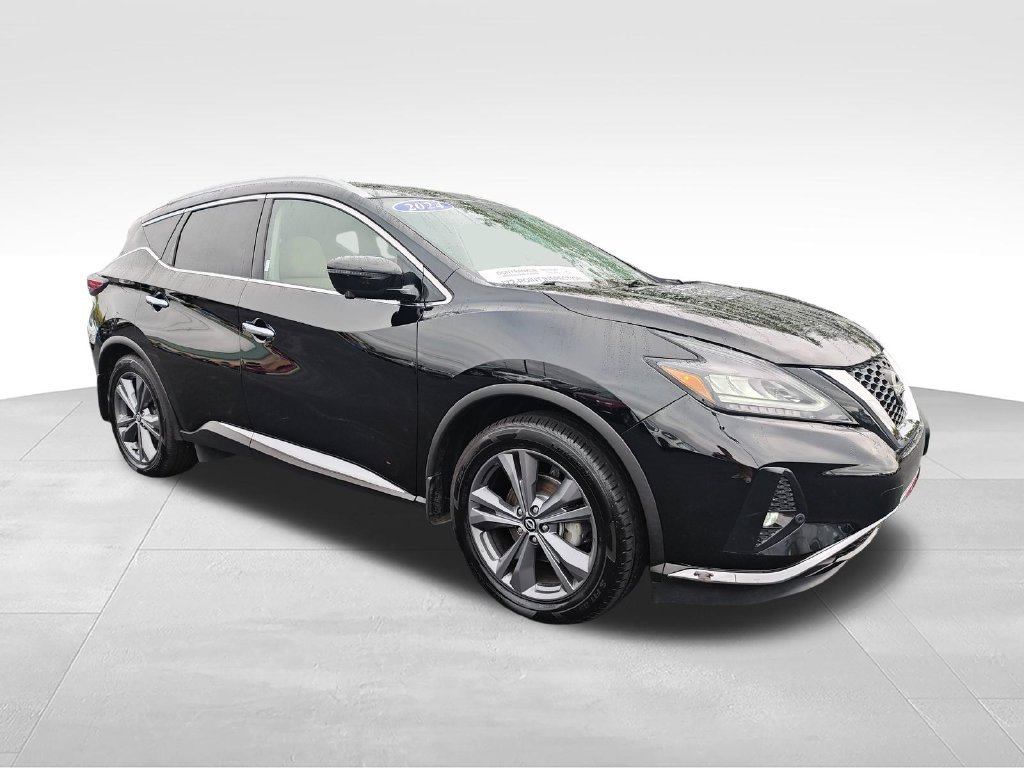 Used 2024 Black Nissan Platinum image 7
