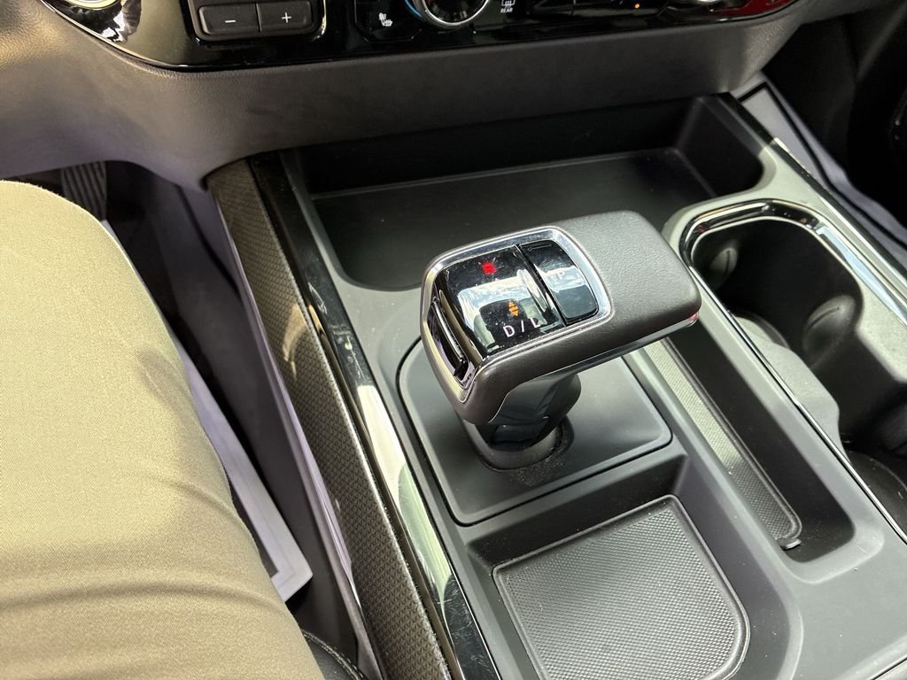 Used 2022 Blue Chevrolet ZR2 image 18
