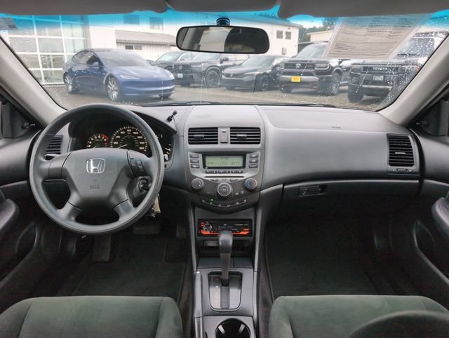 Used 2007 Alabaster Silver Metallic Honda VP image 13