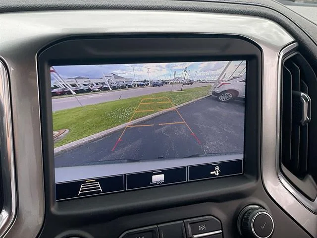 Used 2020 Silver Ice Metallic Chevrolet LT Trail Boss image 15