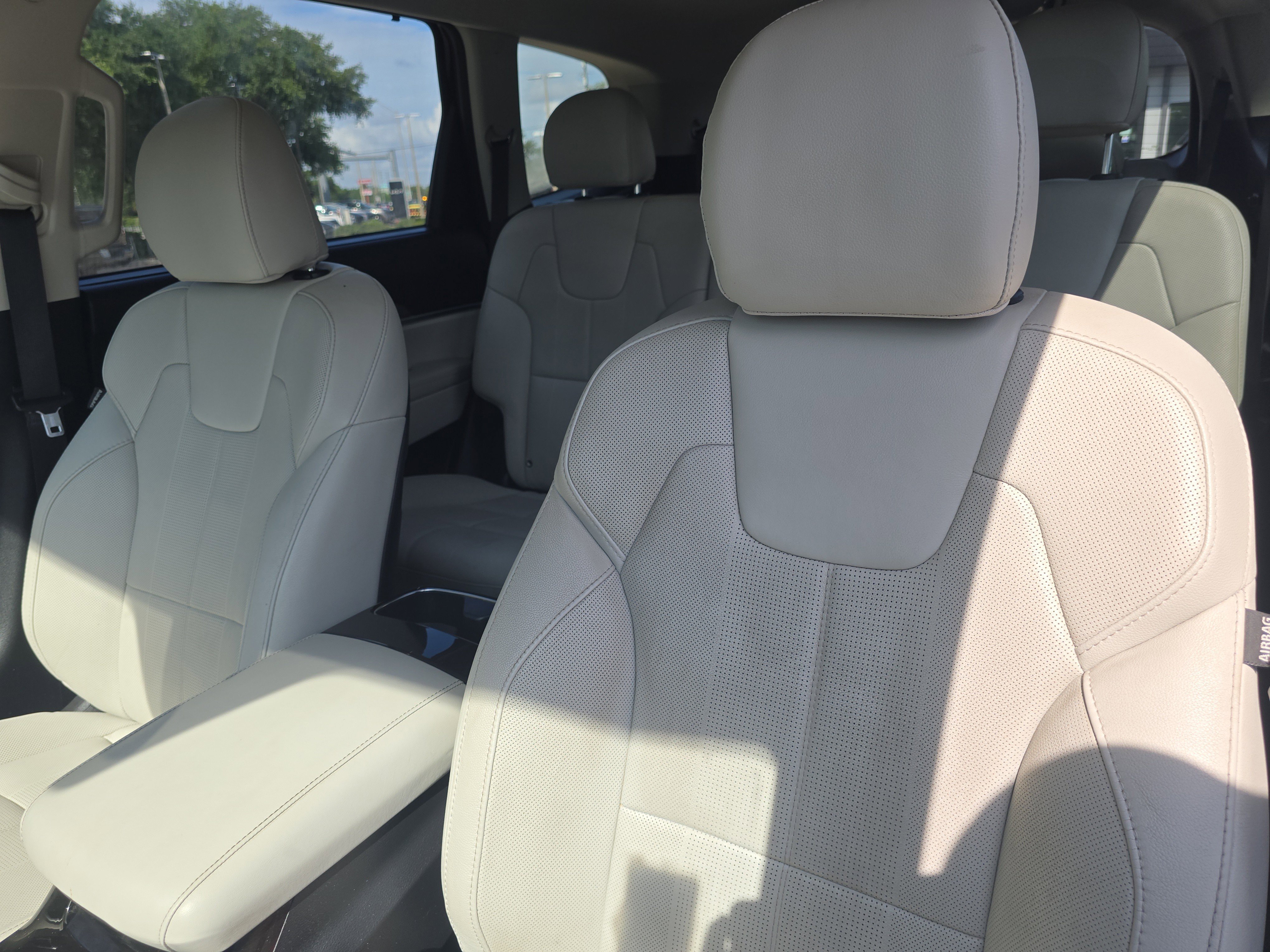 Used 2020 Sangria Kia EX image 23