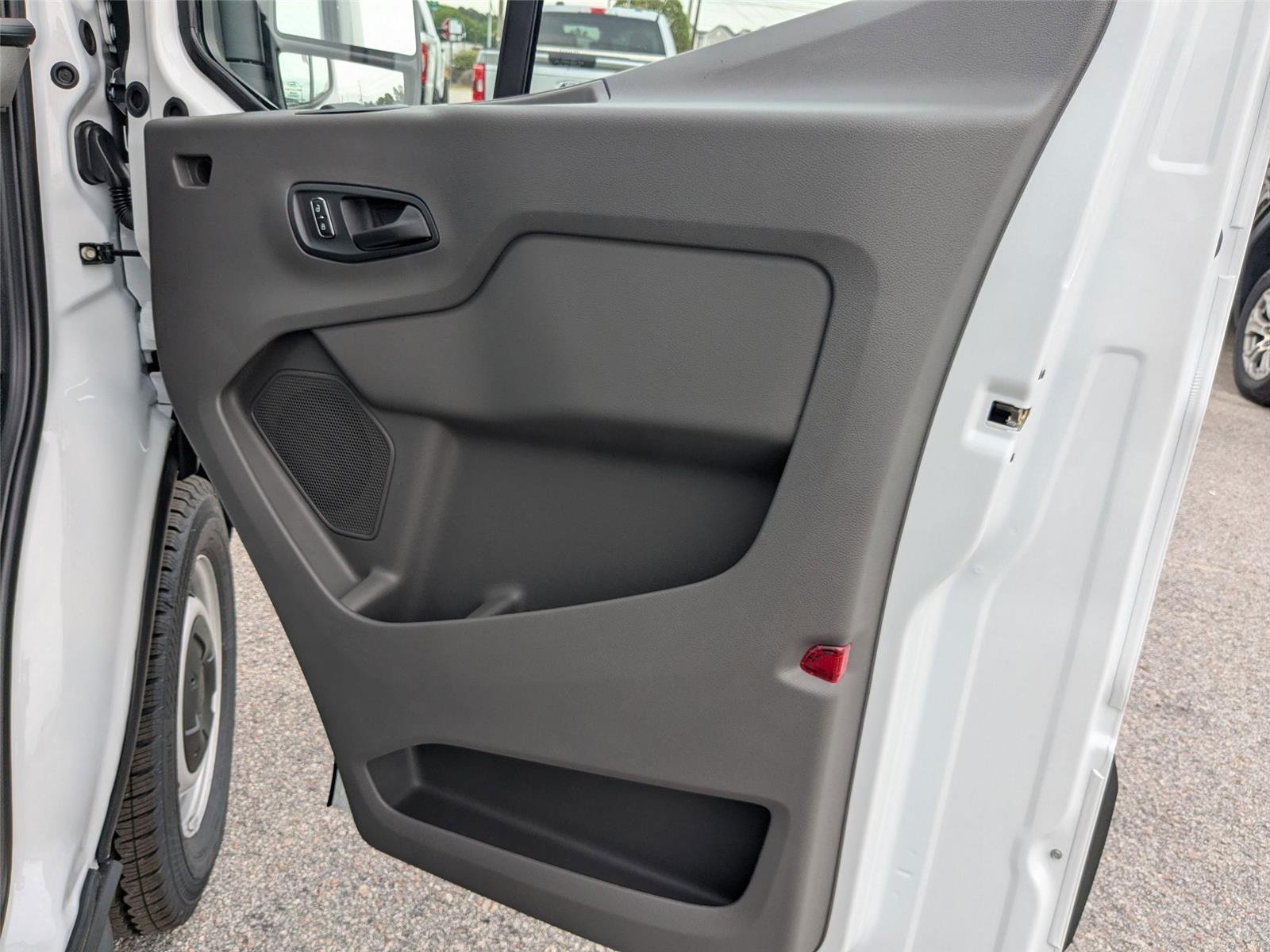 New 2026 Oxford White Ford Cargo Van image 25