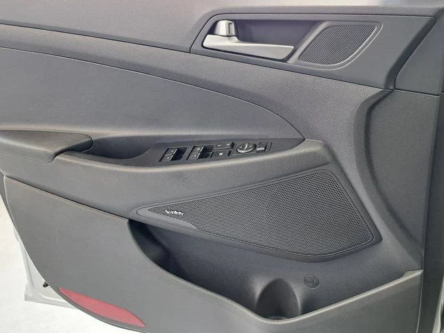 Used 2018 Silver Hyundai Limited image 21