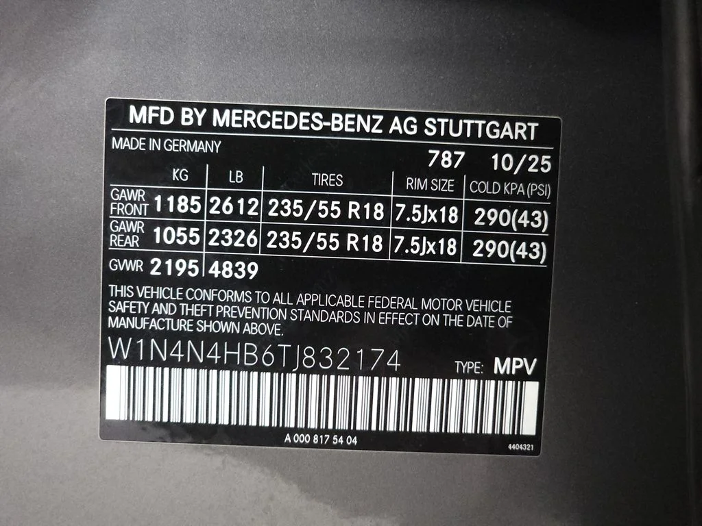 Certified Used 2026 Mountain Grey Metallic Mercedes-Benz GLA 250 image 32