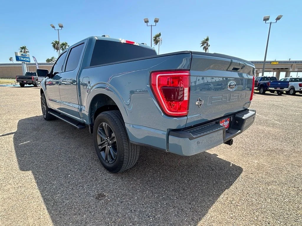 Used 2023 Blue Ford XLT image 4