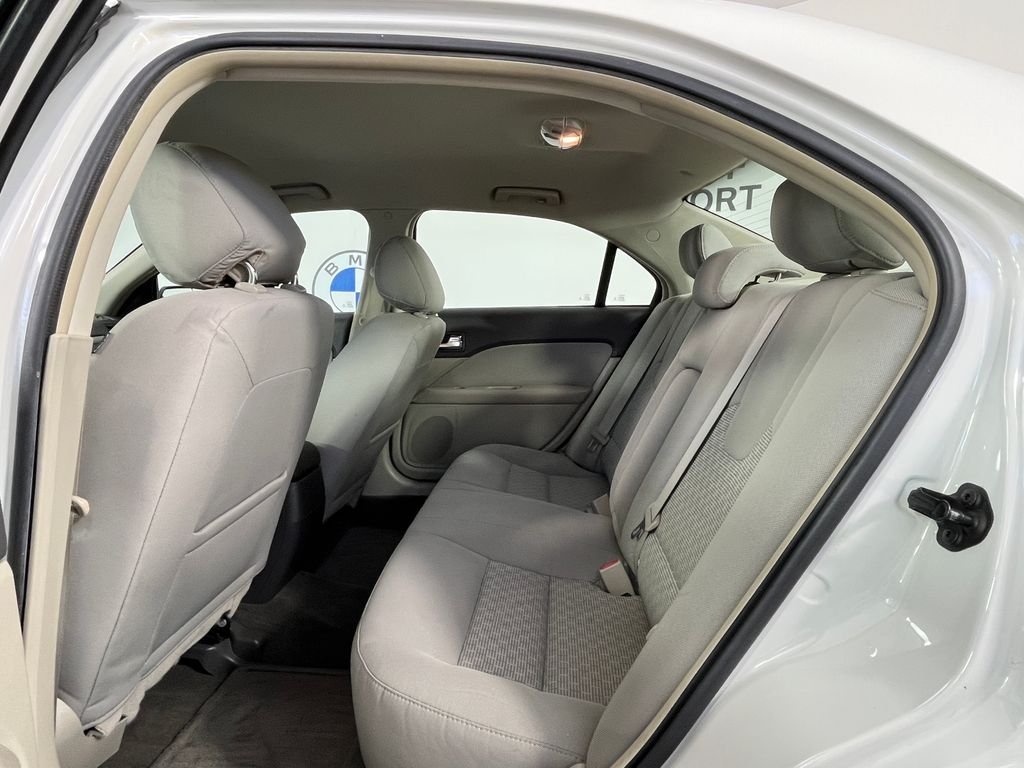 Used 2012 White Ford SE image 18
