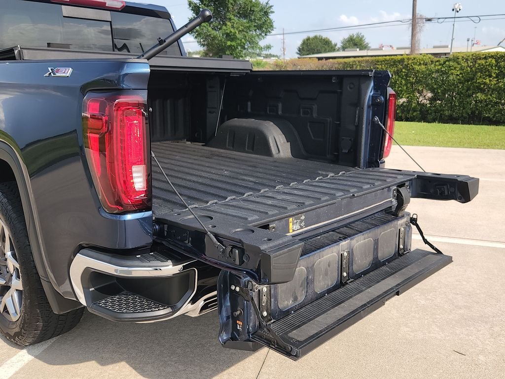 Used 2023 Blue GMC SLT image 36