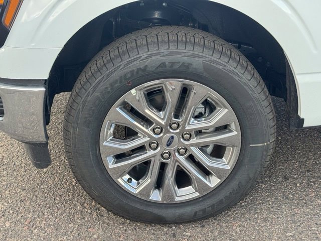 New 2026 Oxford White Ford XLT image 8