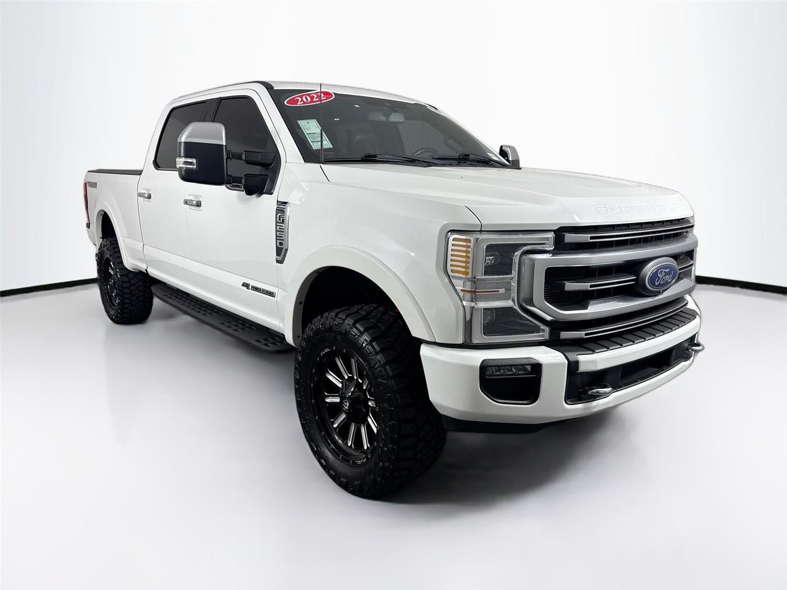 Used 2022 Star White Metallic Tri-Coat Ford Platinum image 10