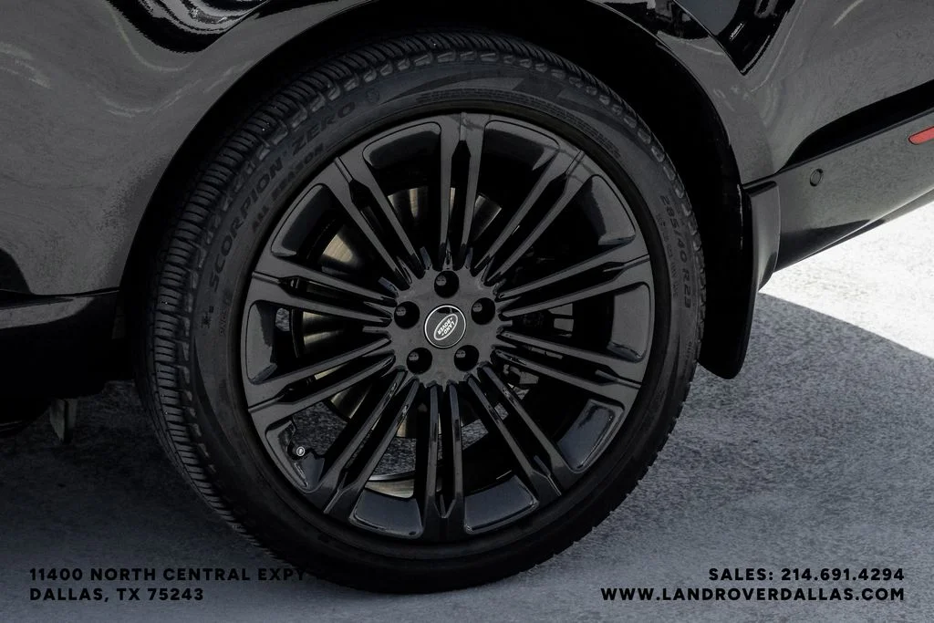 Used 2023 Black Land Rover Autobiography image 62