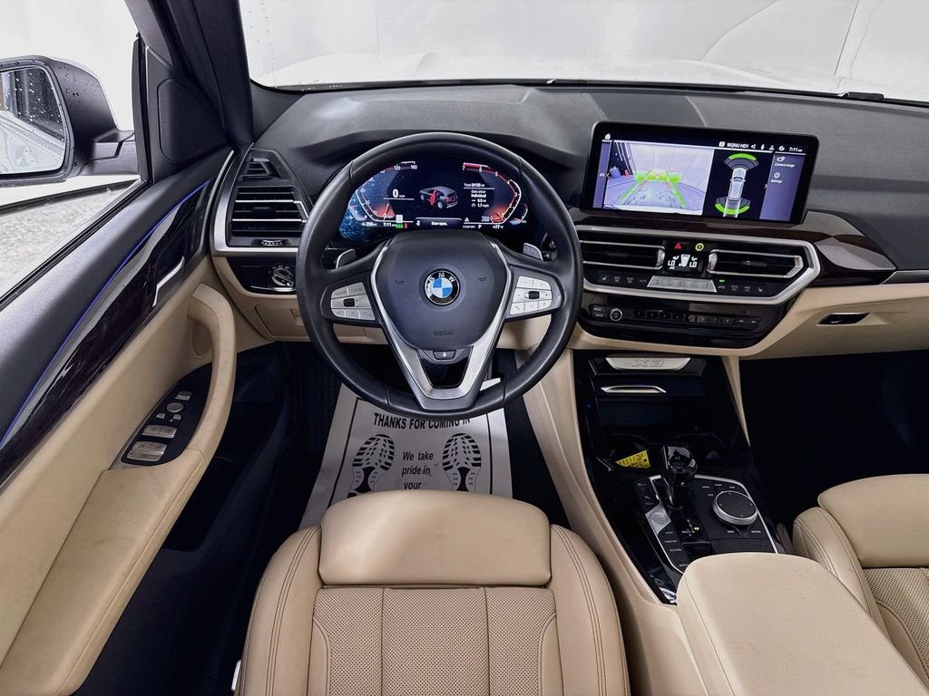 Used 2022 Alpine White BMW sDrive30i image 3