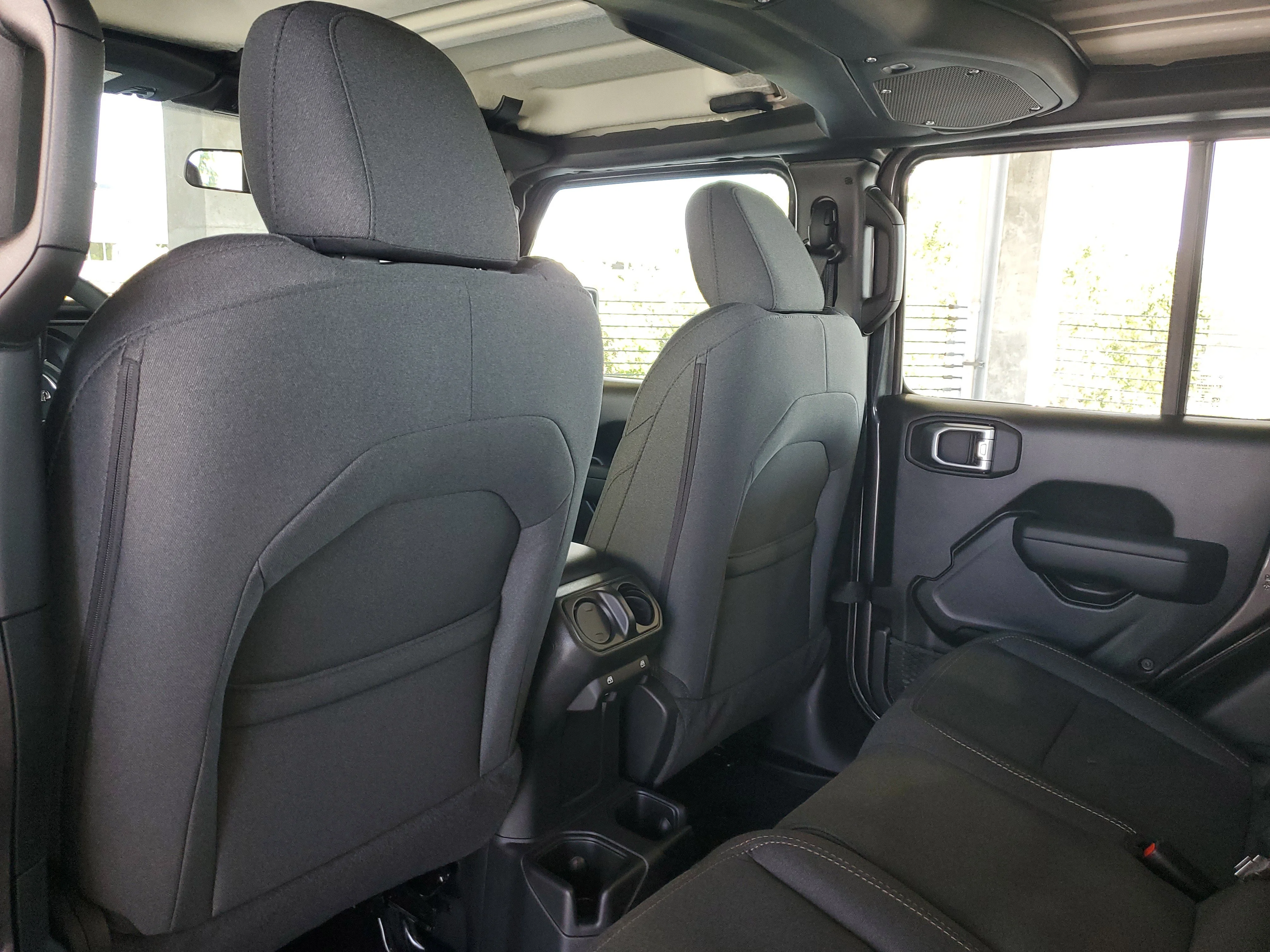 New 2026 Granite Crystal Metallic Clearcoat Jeep Sport image 8