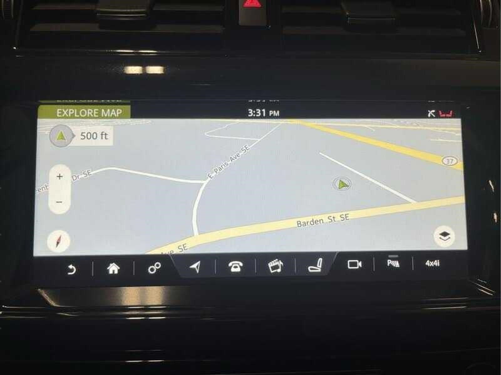 Used 2017  Land Rover HSE Luxury image 19
