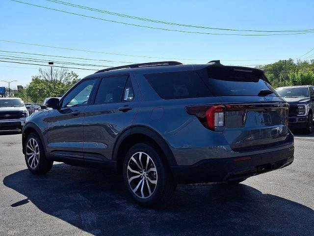 New 2026 Carbonized Gray Metallic Ford ST-Line image 23