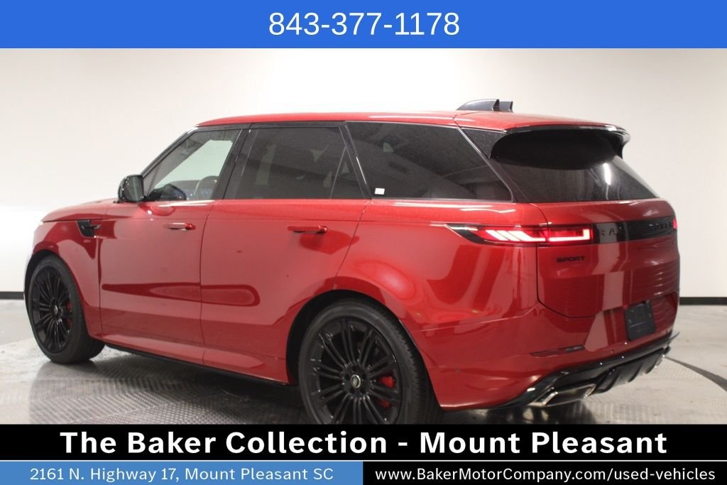 Used 2024 Red Land Rover Dynamic SE image 40