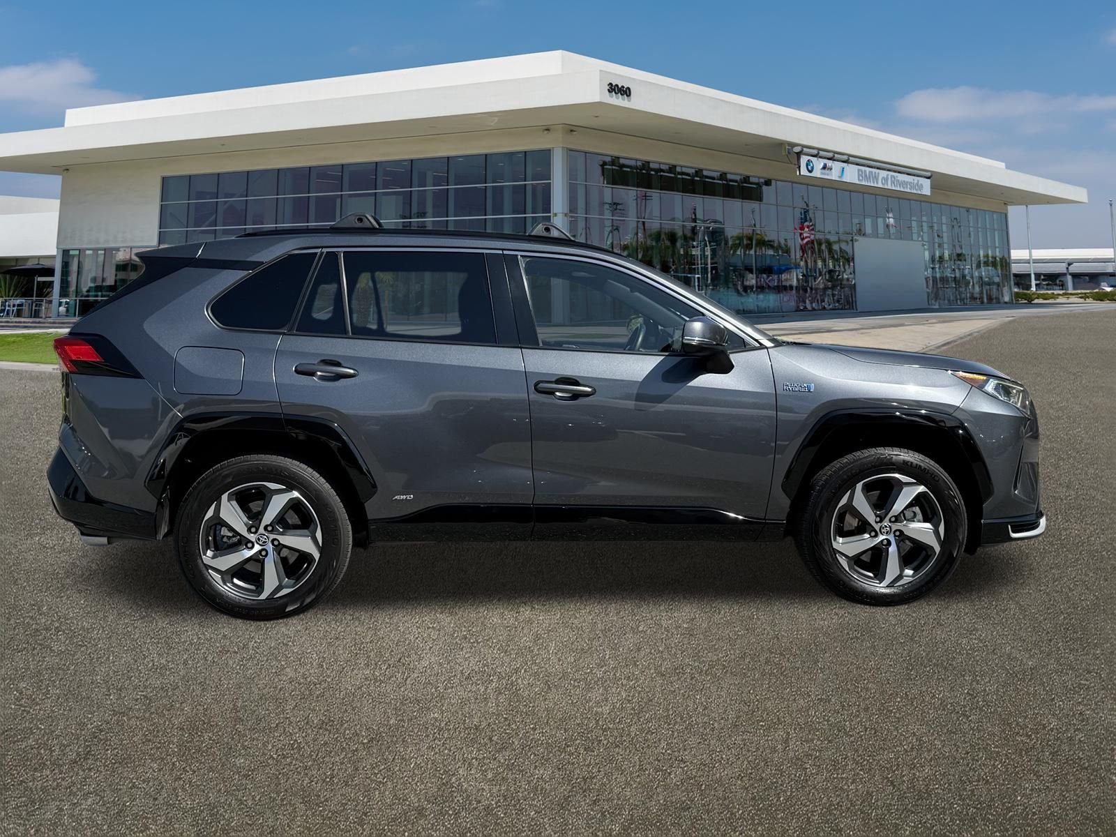 Used 2021 Gray Toyota SE image 12