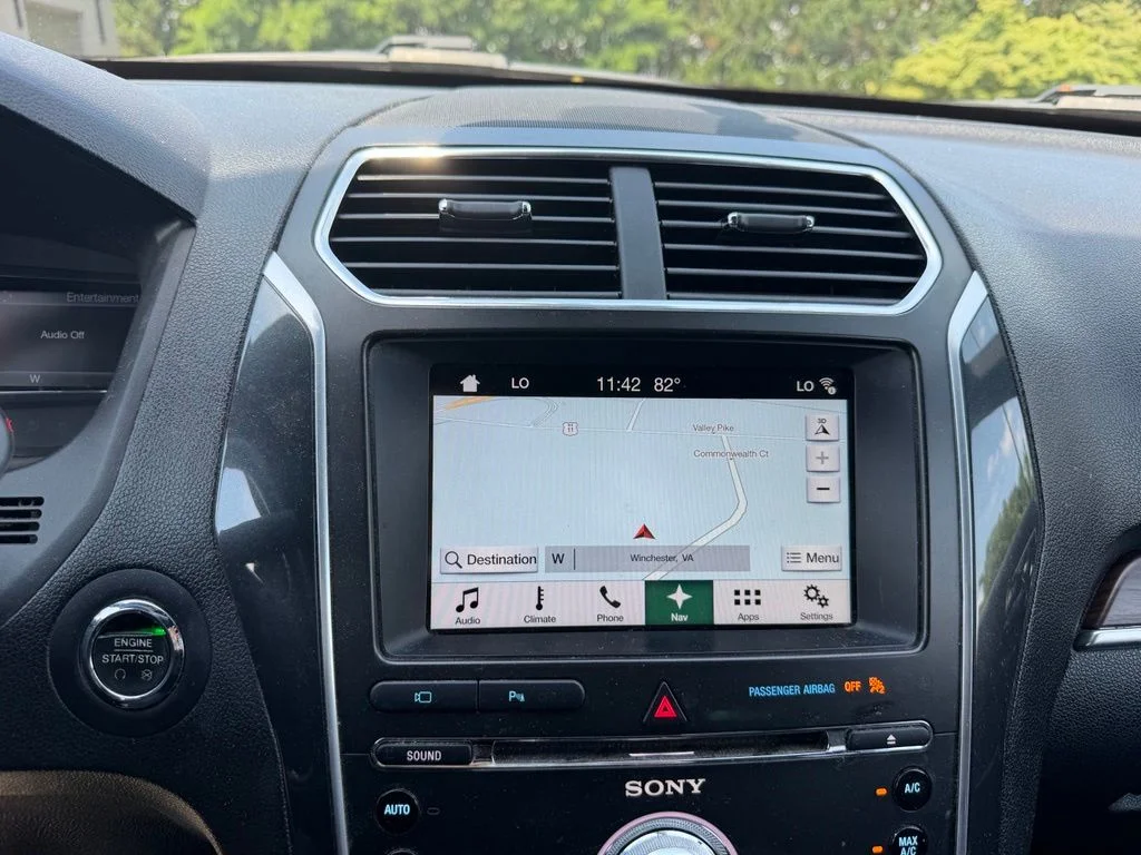 Used 2017 Blue Ford Limited image 17