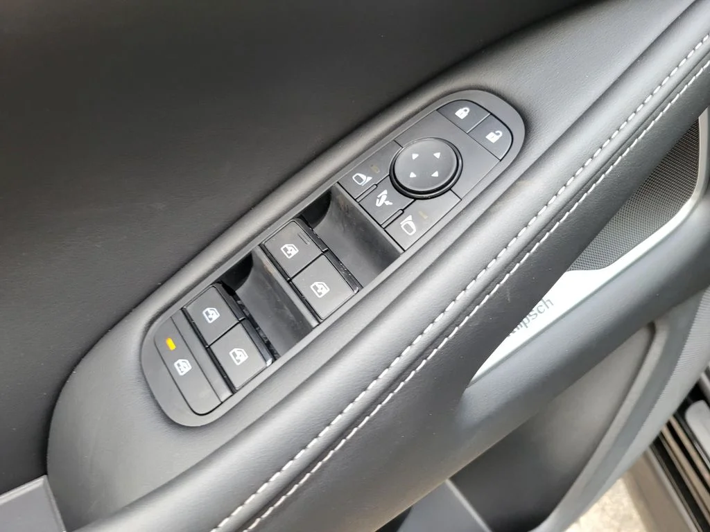 New 2027 HARBOR GRAY INFINITI Luxe FWD image 14