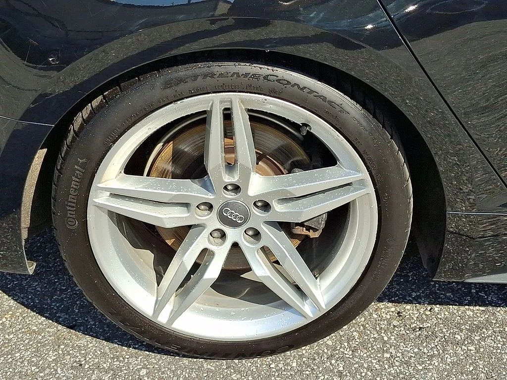 Used 2019 Black Audi Premium Plus image 8