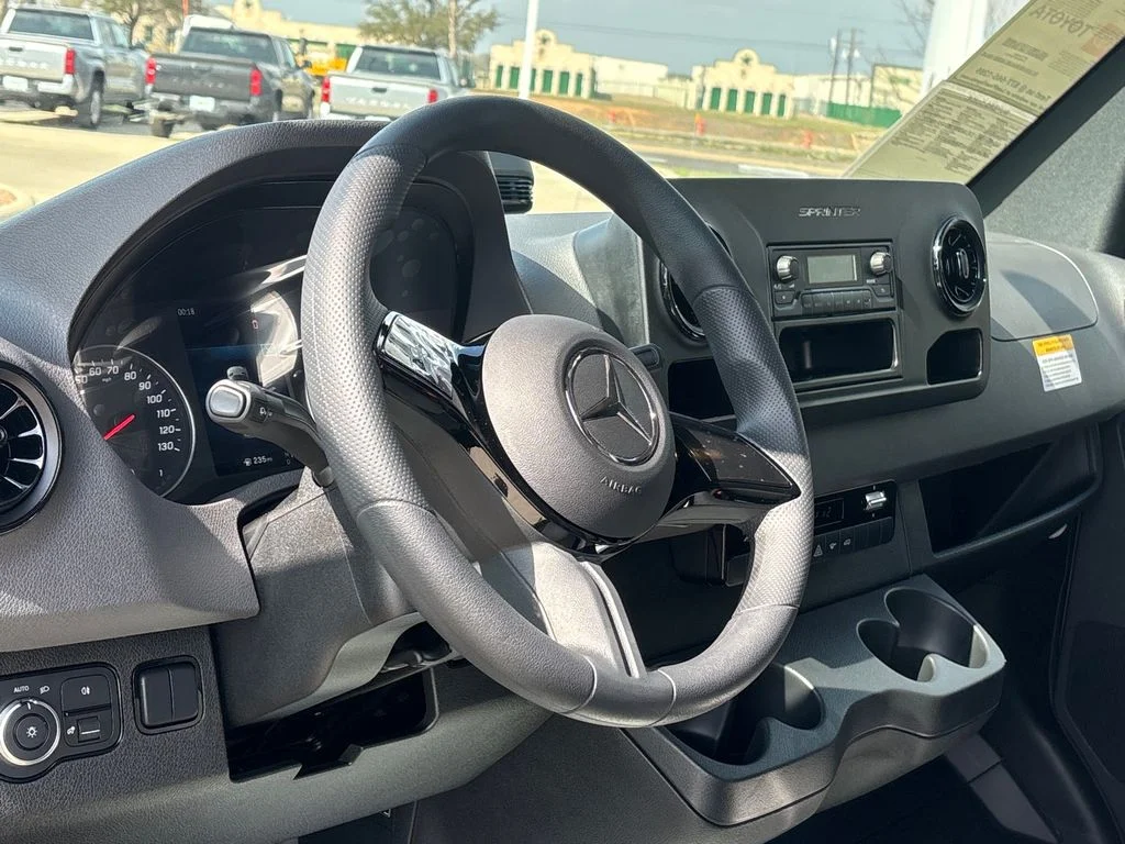 2025 Mercedes-Benz Sprinter Cargo Van Base - Photo 7