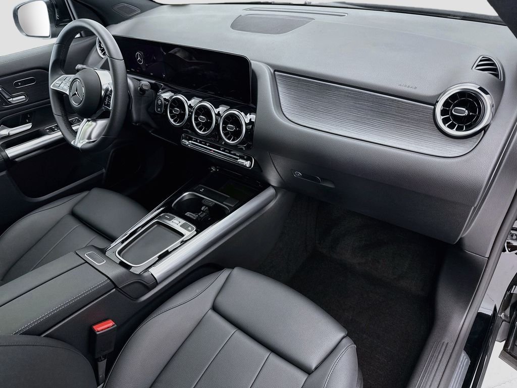 Certified Used 2026 Night Black Mercedes-Benz GLA 250 image 15