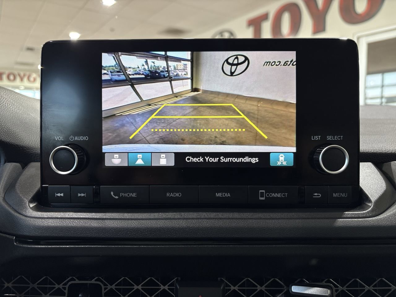 Used 2024 White Honda EX image 18