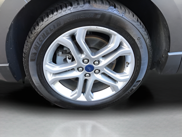 Used 2018 Gray Ford Titanium image 19