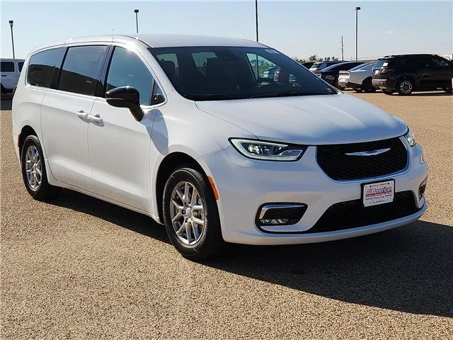New 2026 PW7 Bright Whit Chrysler SELECT image 6