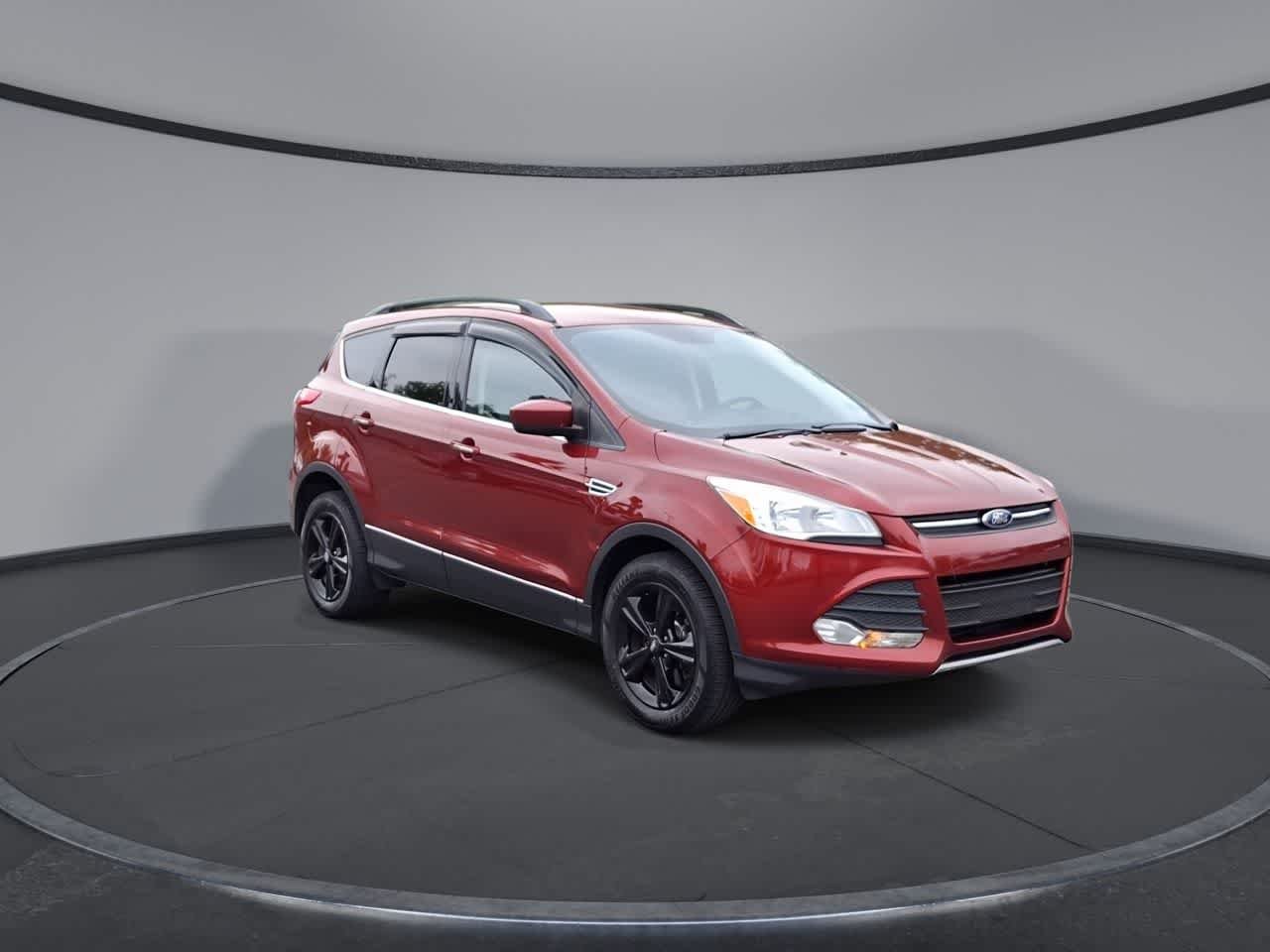 Used 2016 Ford Escape SE with VIN 1FMCU9GX3GUC32700 for sale in Eatontown, NJ