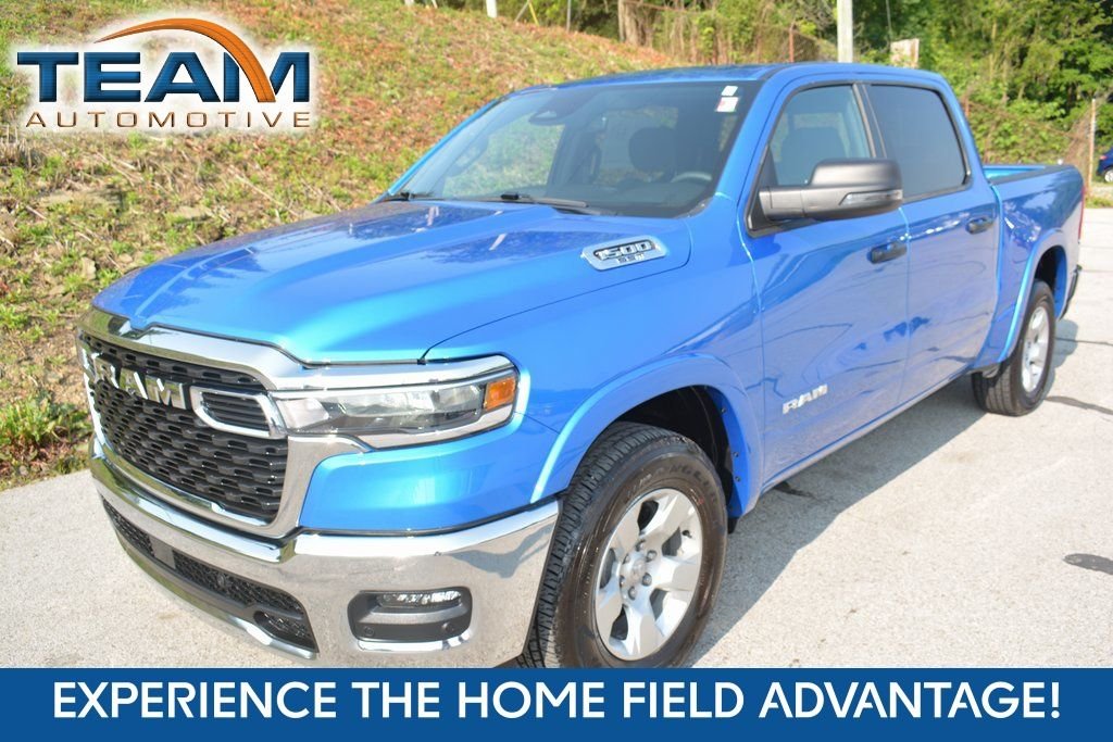 2025 RAM 1500 Big Horn/Lone Star 4x4 Crew Cab 5'7's photo