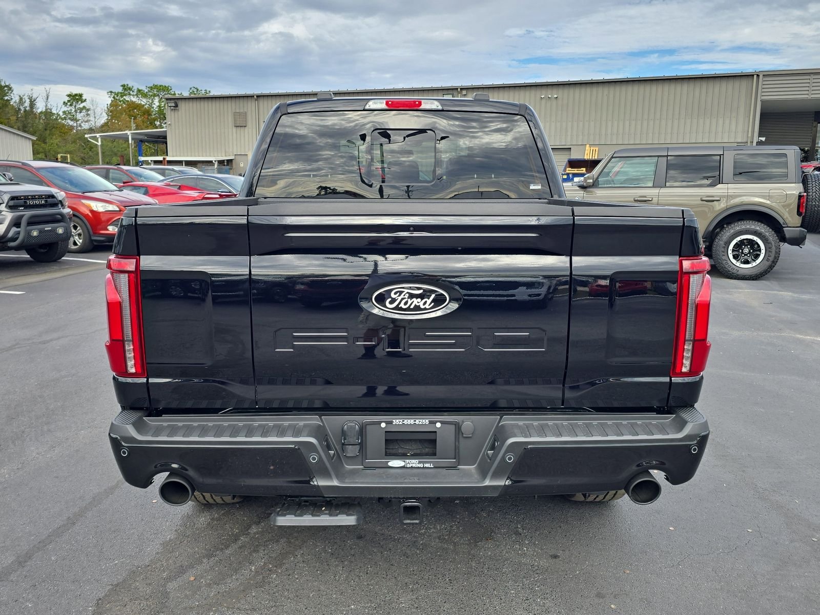 New 2025 Agate Black Metallic Ford Lariat image 5