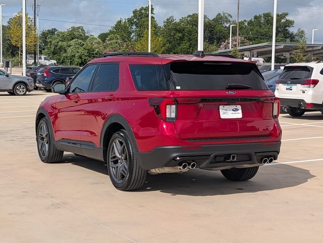 Used 2025 Red Ford ST image 4
