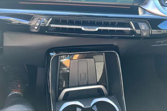 2025 BMW X1 28i - Photo 24