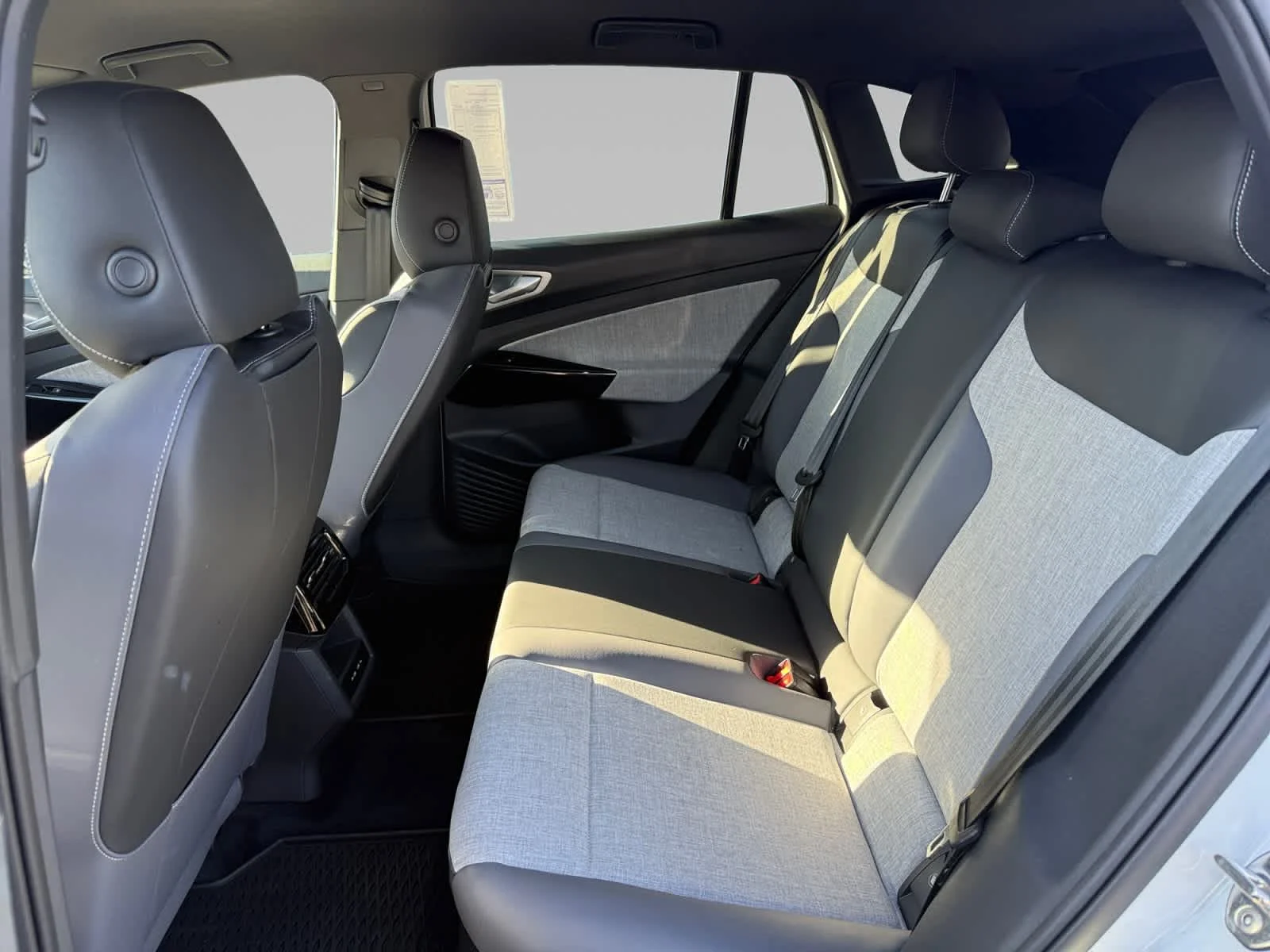 New 2026 Opal White Pearl Volkswagen Pro image 22