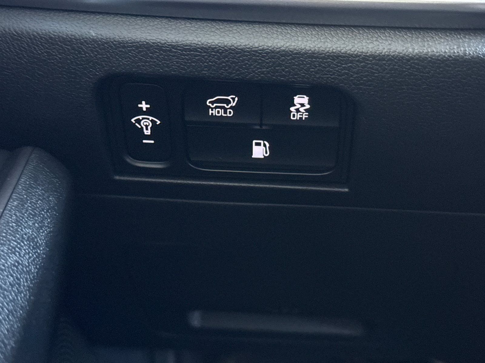 New 2026 Snow White Pearl Kia EX AWD image 35