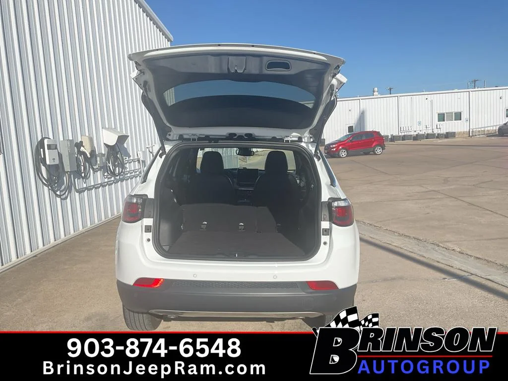 Used 2024 White Jeep Limited image 11