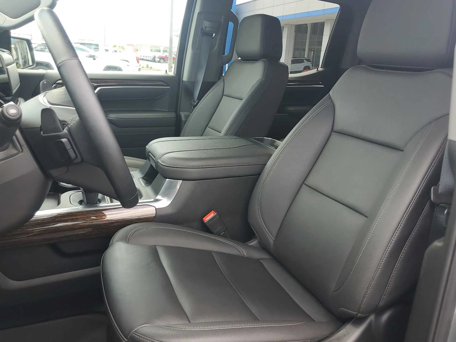 New 2026 Sterling Metallic GMC Elevation image 34