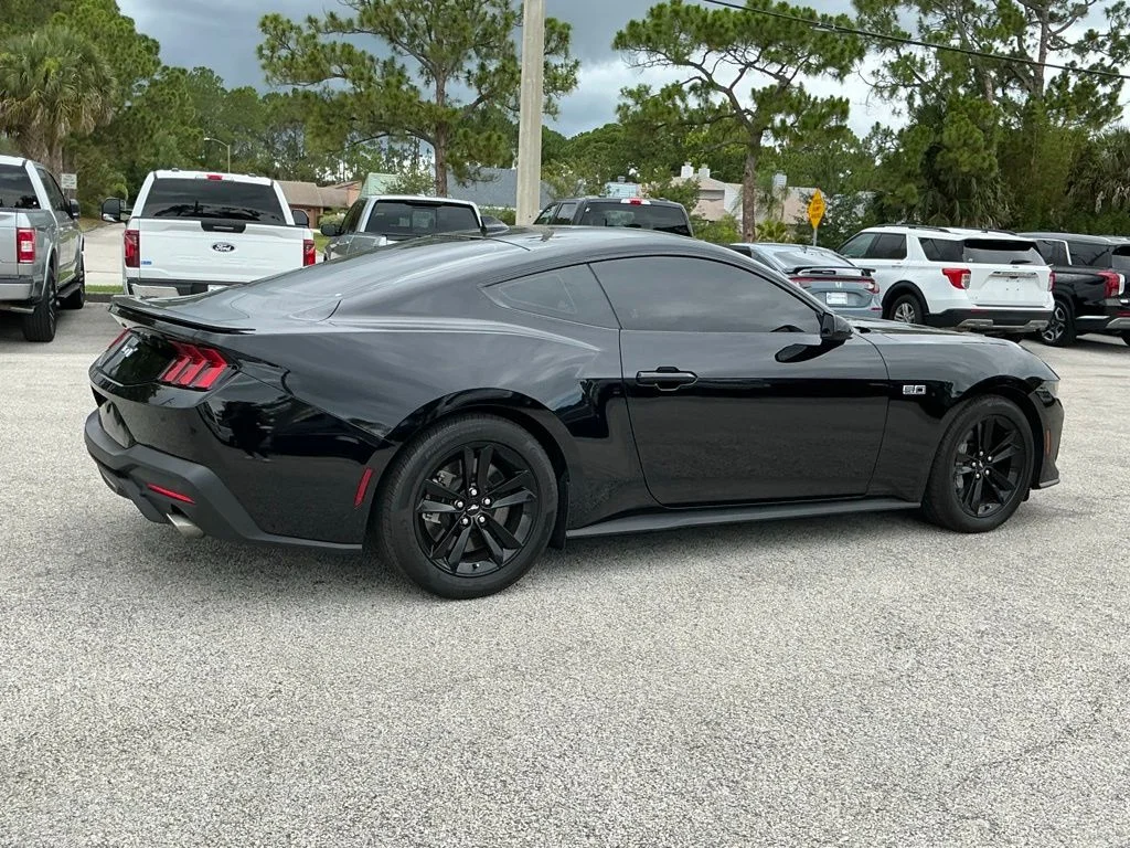 Used 2025 Black Ford GT image 16