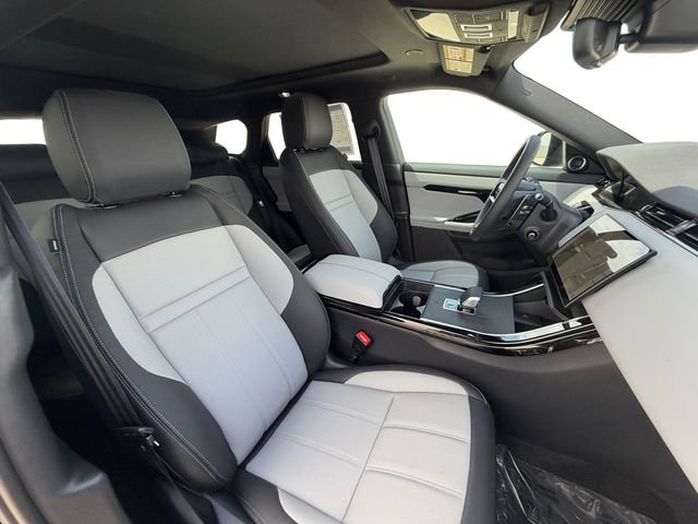 New 2026 Santorini Black Land Rover Hoxton Edition image 16