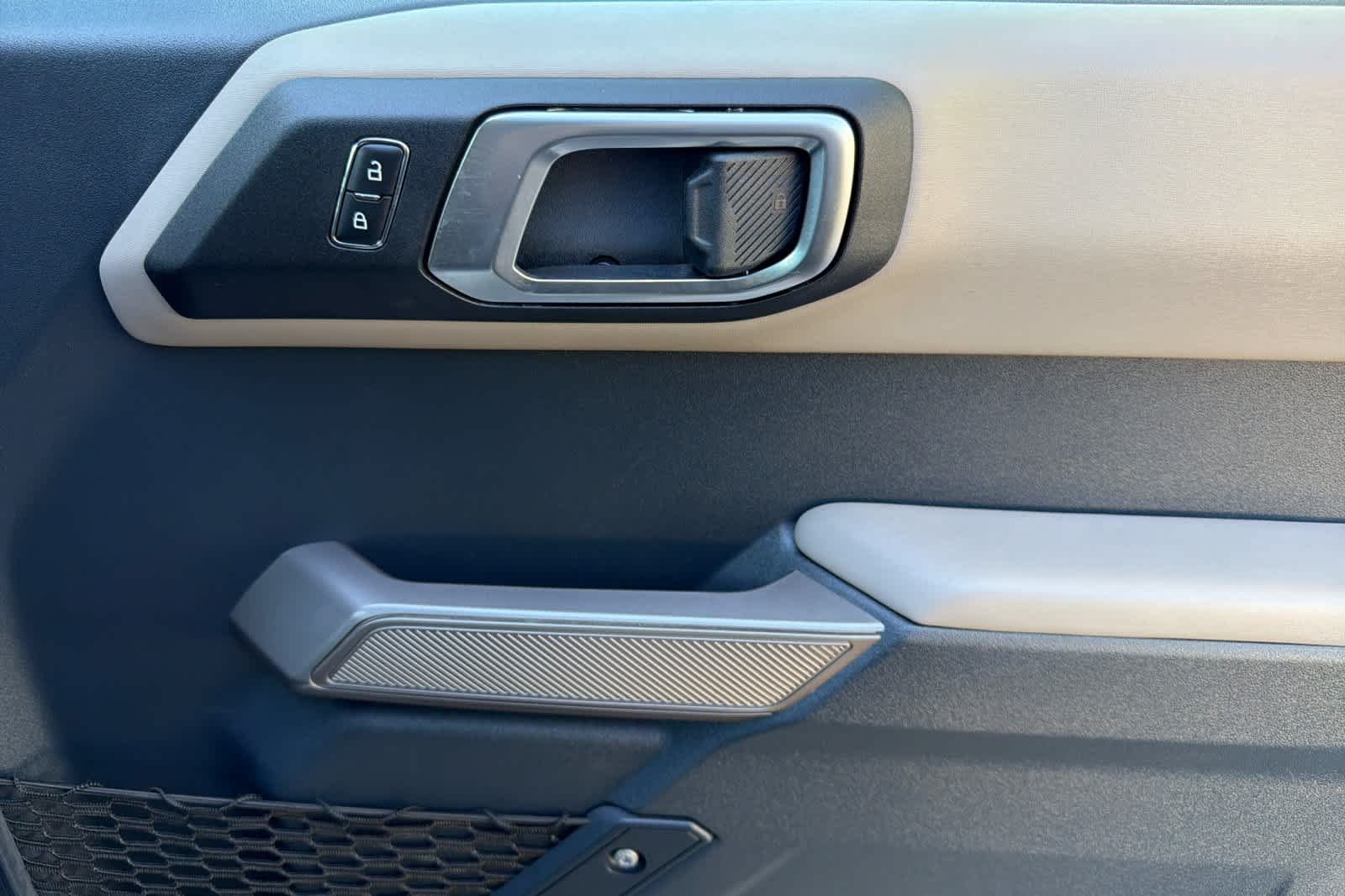 Used 2023 Iconic Silver Metallic Ford Wildtrak image 18