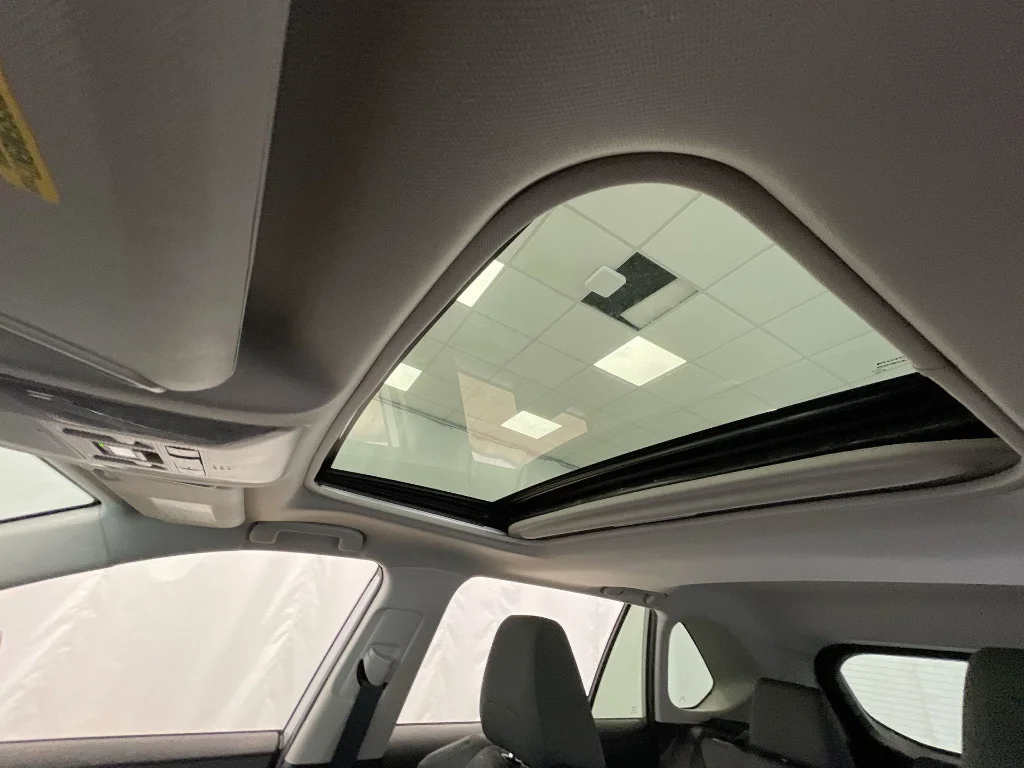 Used 2022 Silver Sky Metallic Toyota XLE image 19
