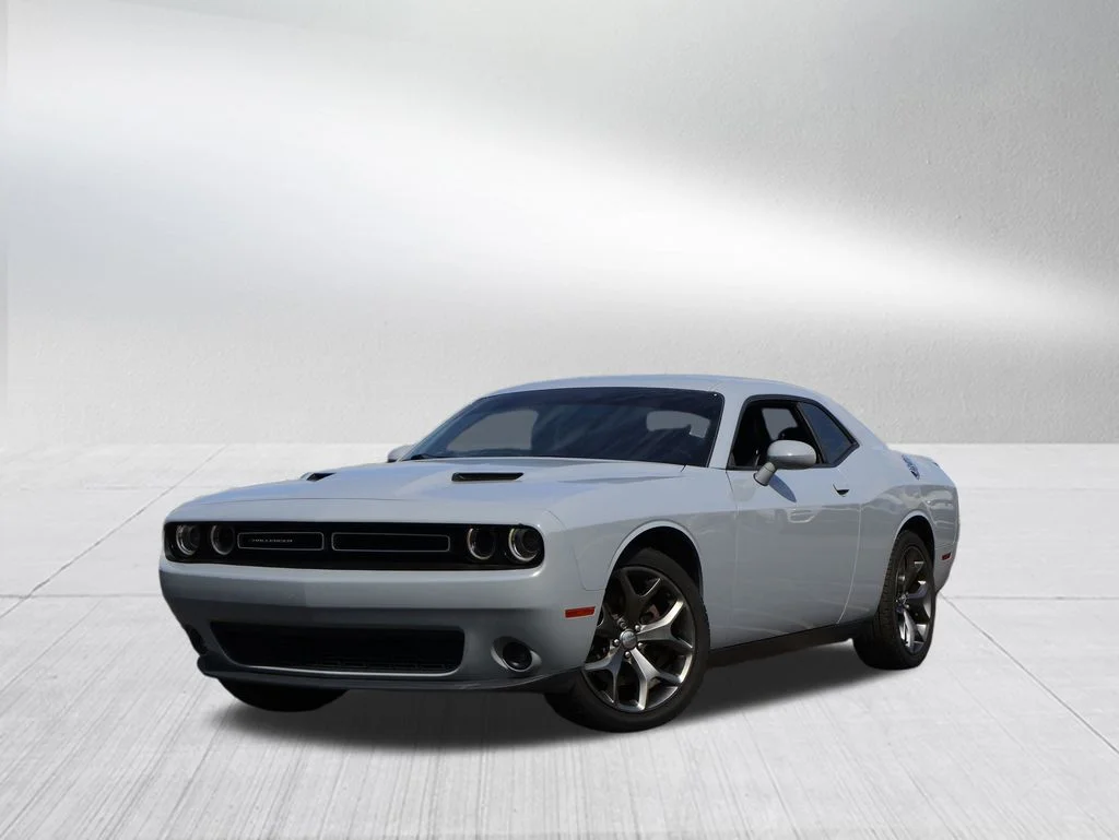 2020 Dodge Challenger SXT Auto's photo