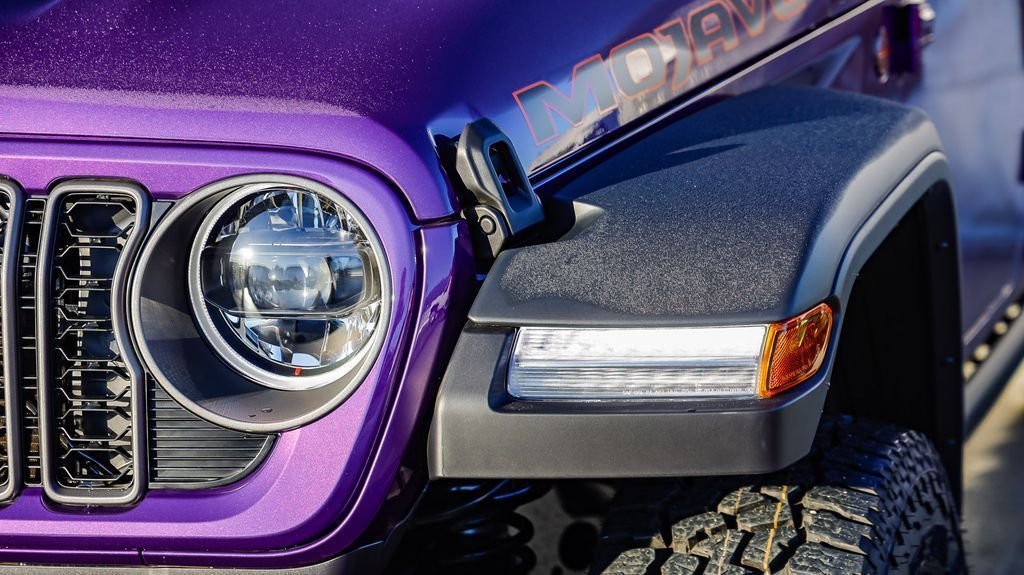 New 2026 Reign Jeep Mojave image 5